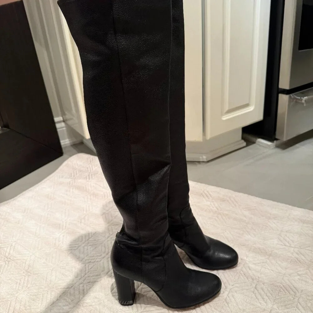 Black Leather Knee High Heeled Boots, Michael Kors, Size 7 - Picture 4 of 10